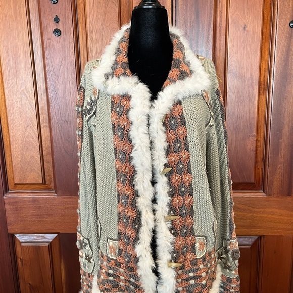Roberta Frost Hand Knit Cardigan Sweater Alpaca Rabbit Fur Trim Medium !! - Picture 6 of 12